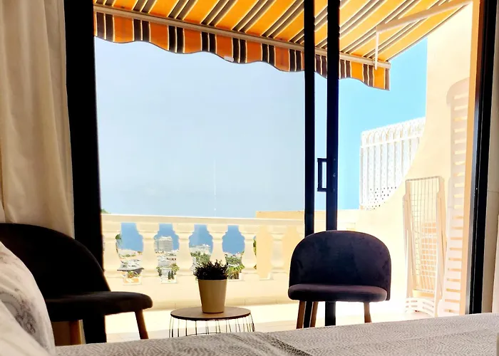 Paradise Court Costa Adeje (Tenerife)