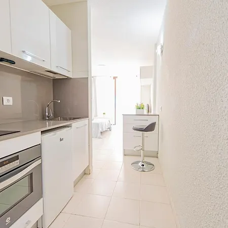 Apartament Paradise Court *