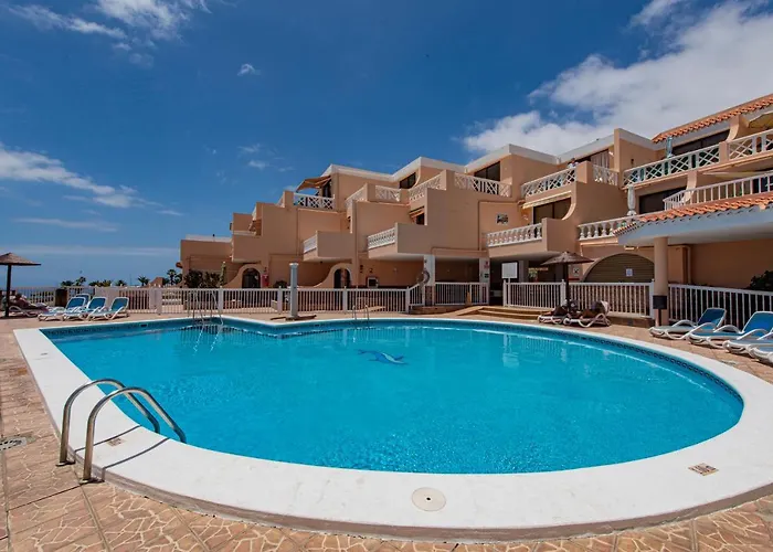 Paradise Court *